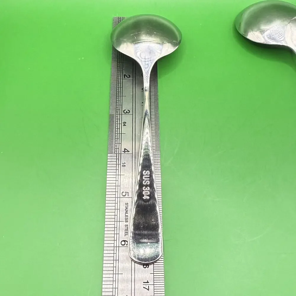 4 Qty Round Soup Spoons SUS304 Stainless Steel Small Soup Spoons 6 5/8 in Modern